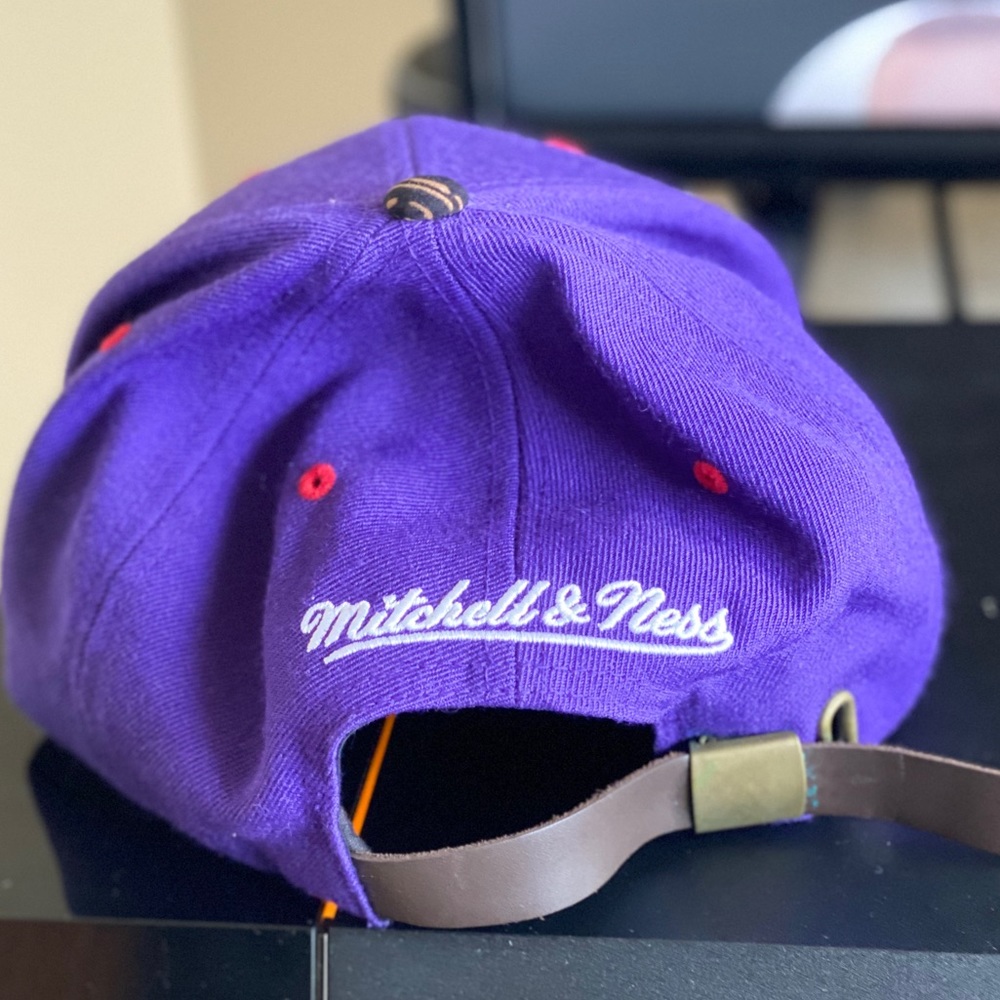 Strapback - Picture 2 of 4